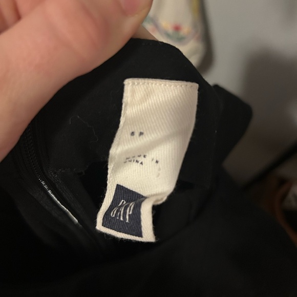 Gap Pleated Black Cocktail Dress with Pockets - Picture 4 of 4